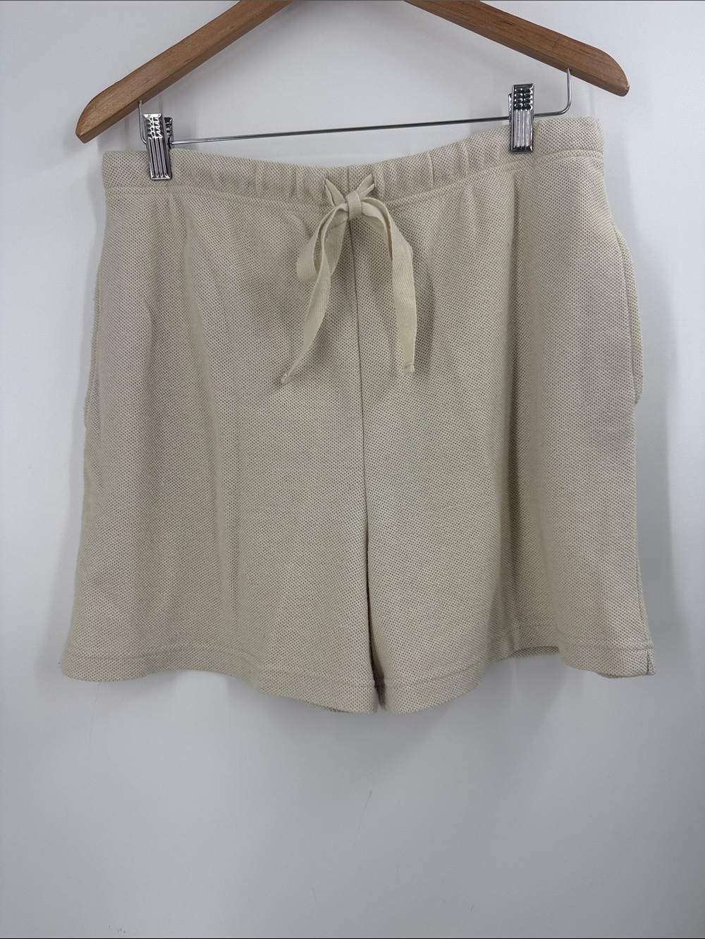 Express Cream & Ivory Striped Knit Tank and High-Waist Shorts - Picture 4 of 15